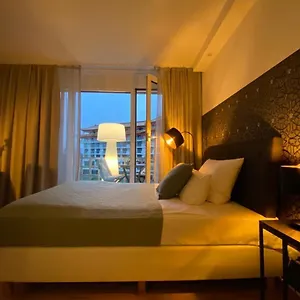 3* Aparthotel Paragon